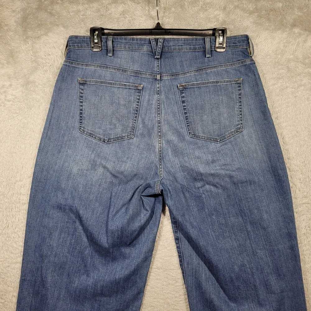 Duluth Trading Cropped Jeans Women 16 Blue Denim Wide Leg Stretch Mid Rise 38x24